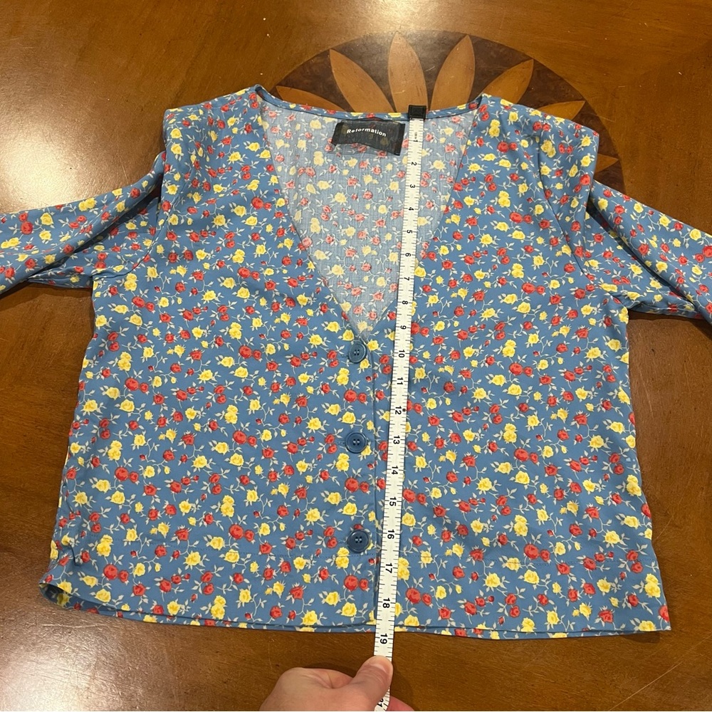 Reformation Arabella PJ Top Button Front Blouse Blue Floral Print Small Deep Vee - Picture 14 of 16